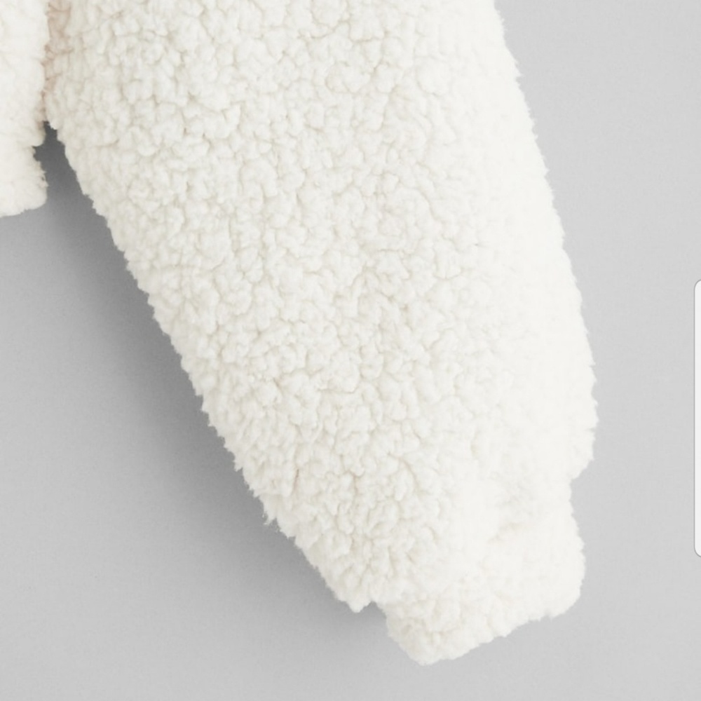 White v-neck fuzzy sweater - Picture 3 of 3